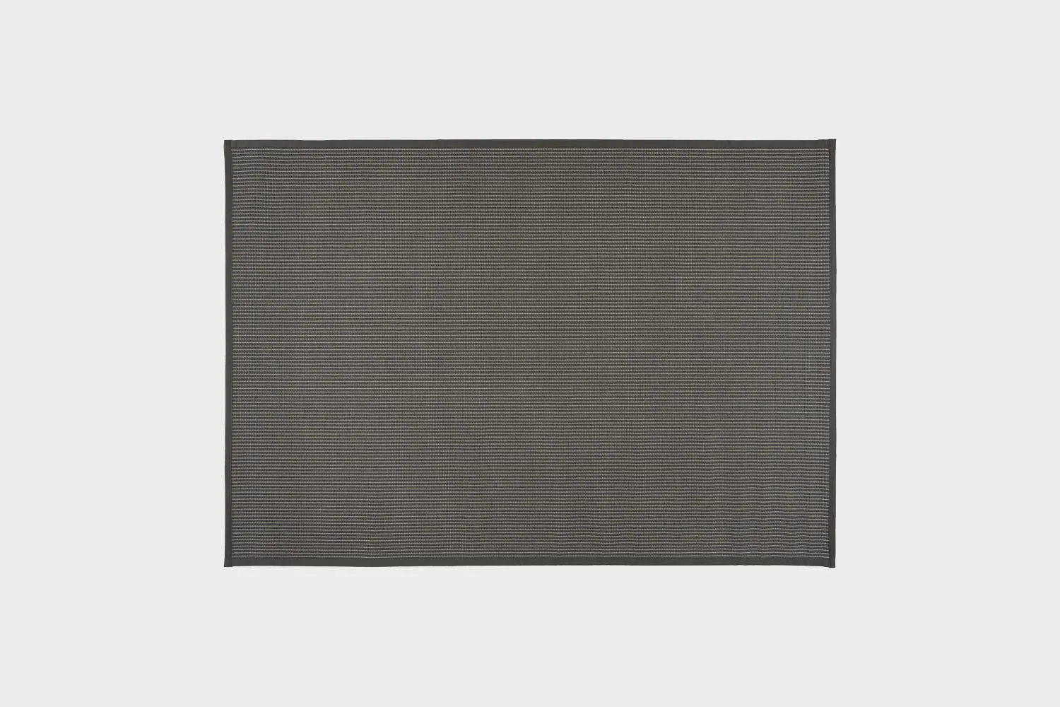 Tummanharmaa VM Carpet Lyyra matto.